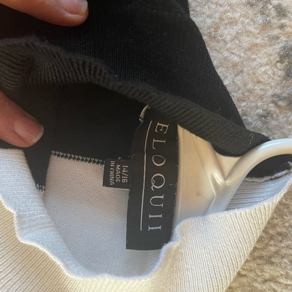 ๐ค NWOT Eloquii Two Tone Turtleneck Sweater ๐ค - Picture 3 of 3